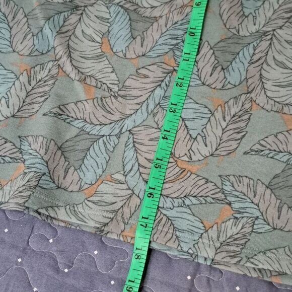 Nine West palm leaves skirt size large NWT - Picture 3 of 3